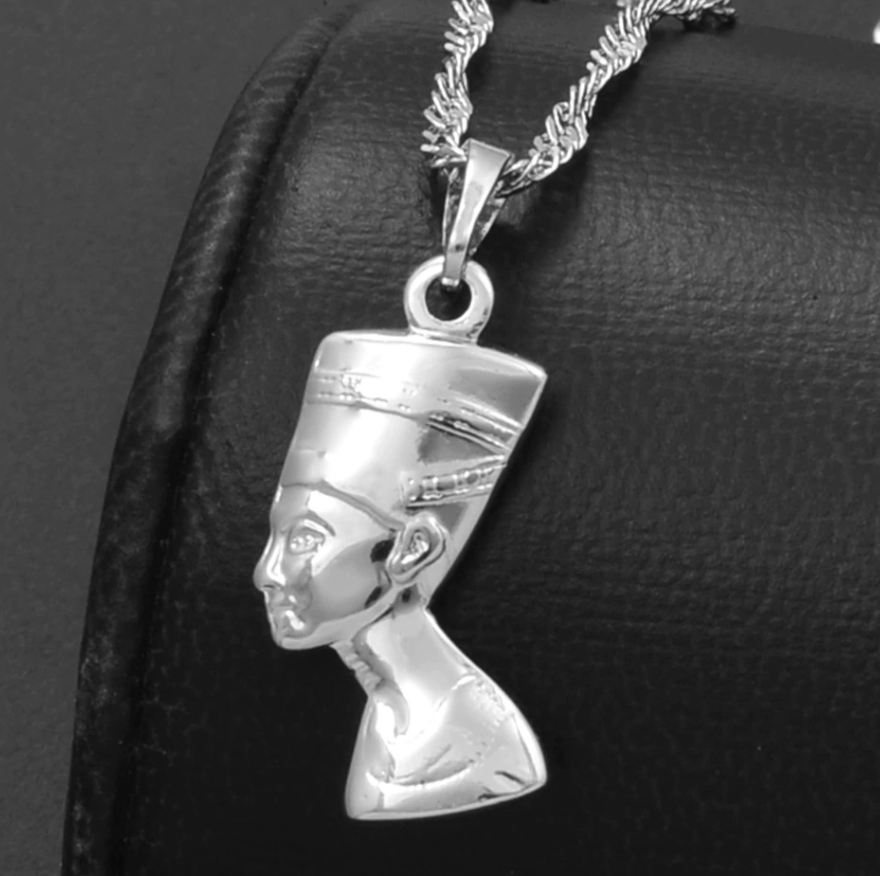 Queen nefertiti chain new arrivals